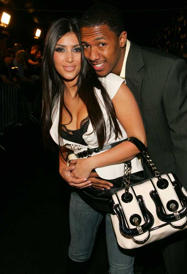 金·卡戴珊(Kim Kardashian)和尼克·坎农(Nick Cannon)合影留念