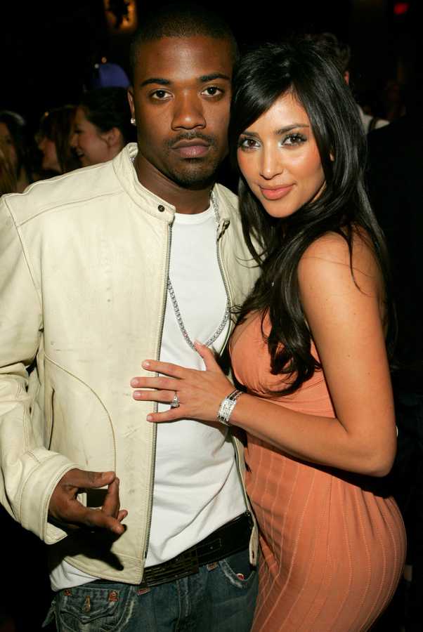 雷J和金·卡戴珊(Kim Kardashian)冒充照相机